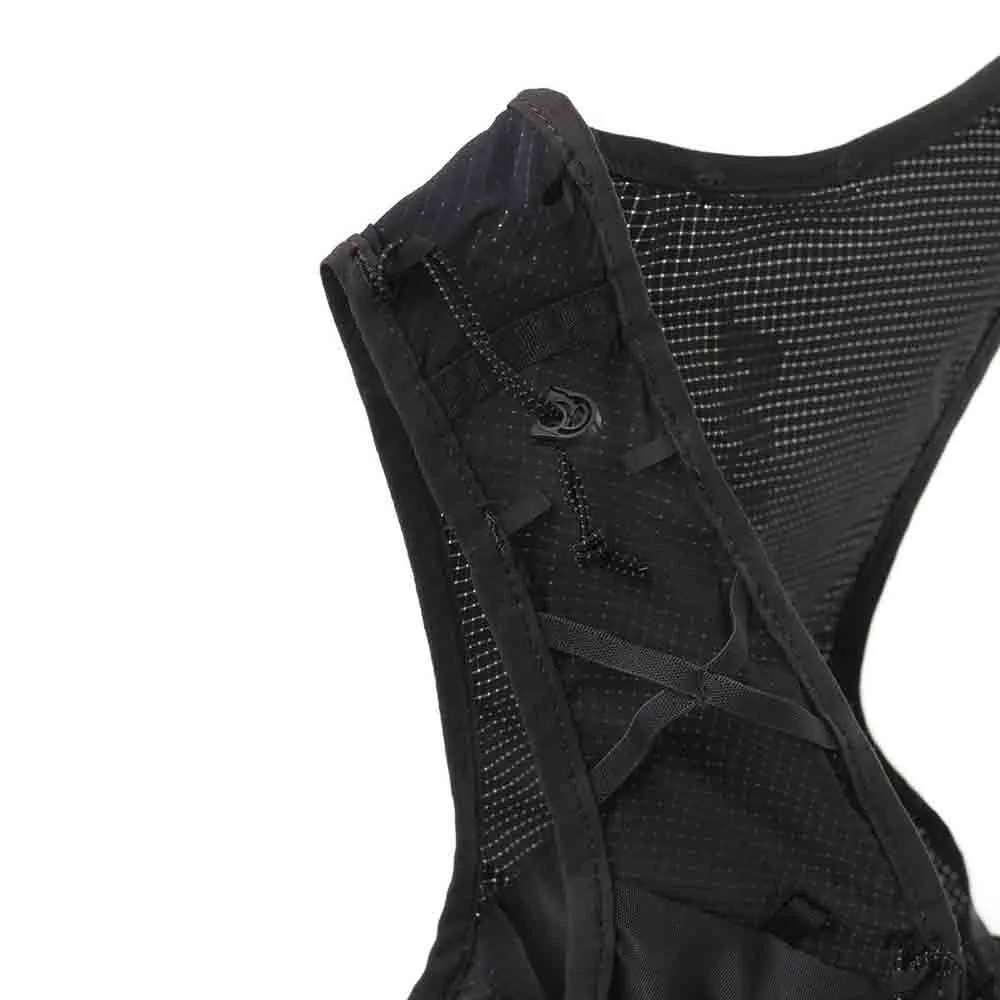 / Strive Fly Vest