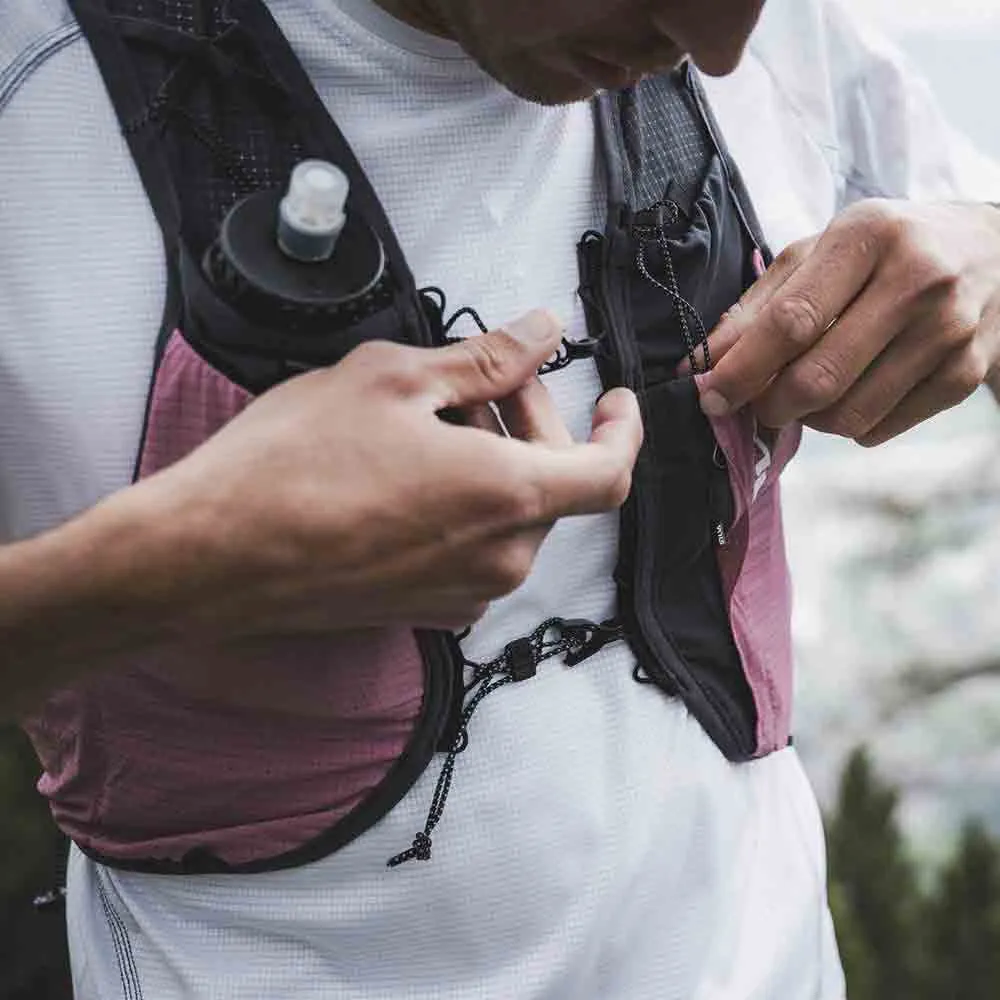 / Strive Fly Vest