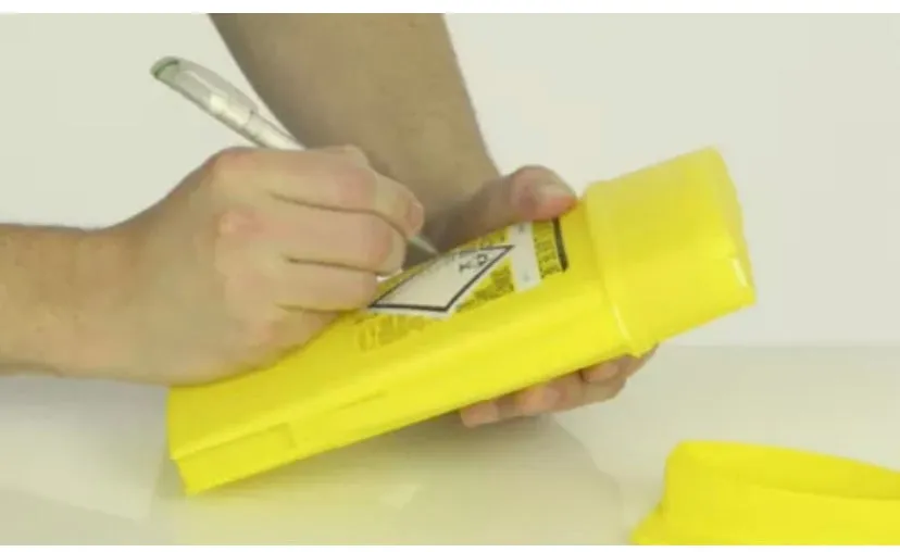 600ml Sharps Disposal Container
