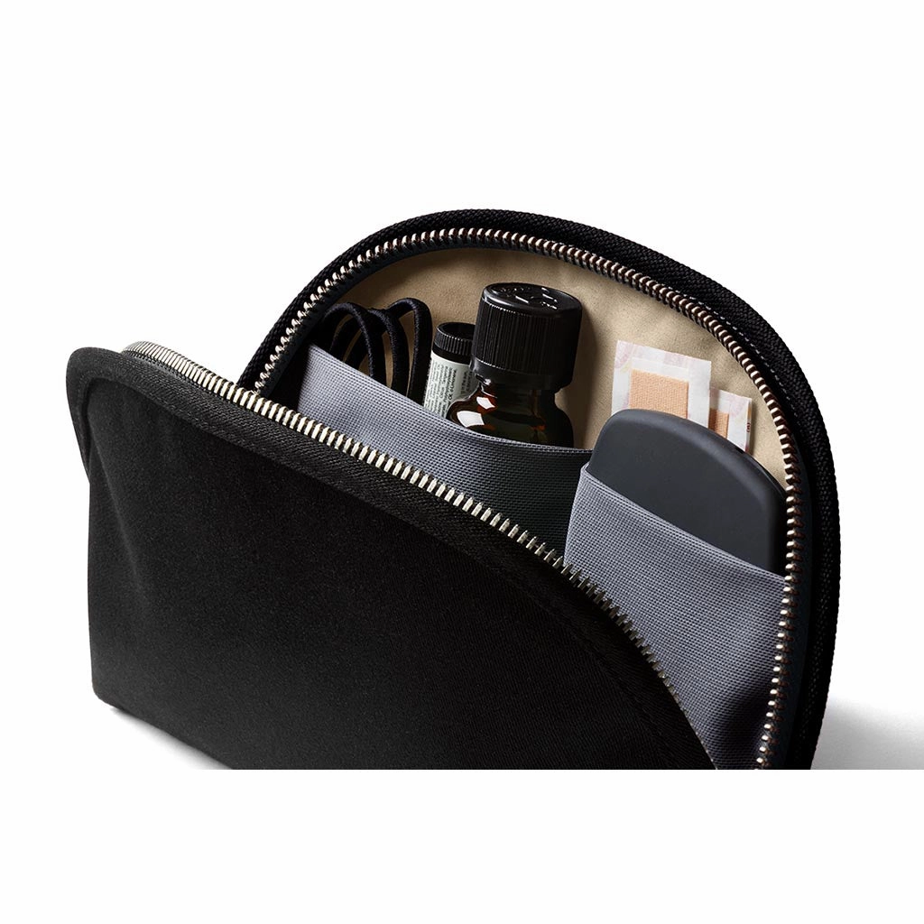 Classic Pouch