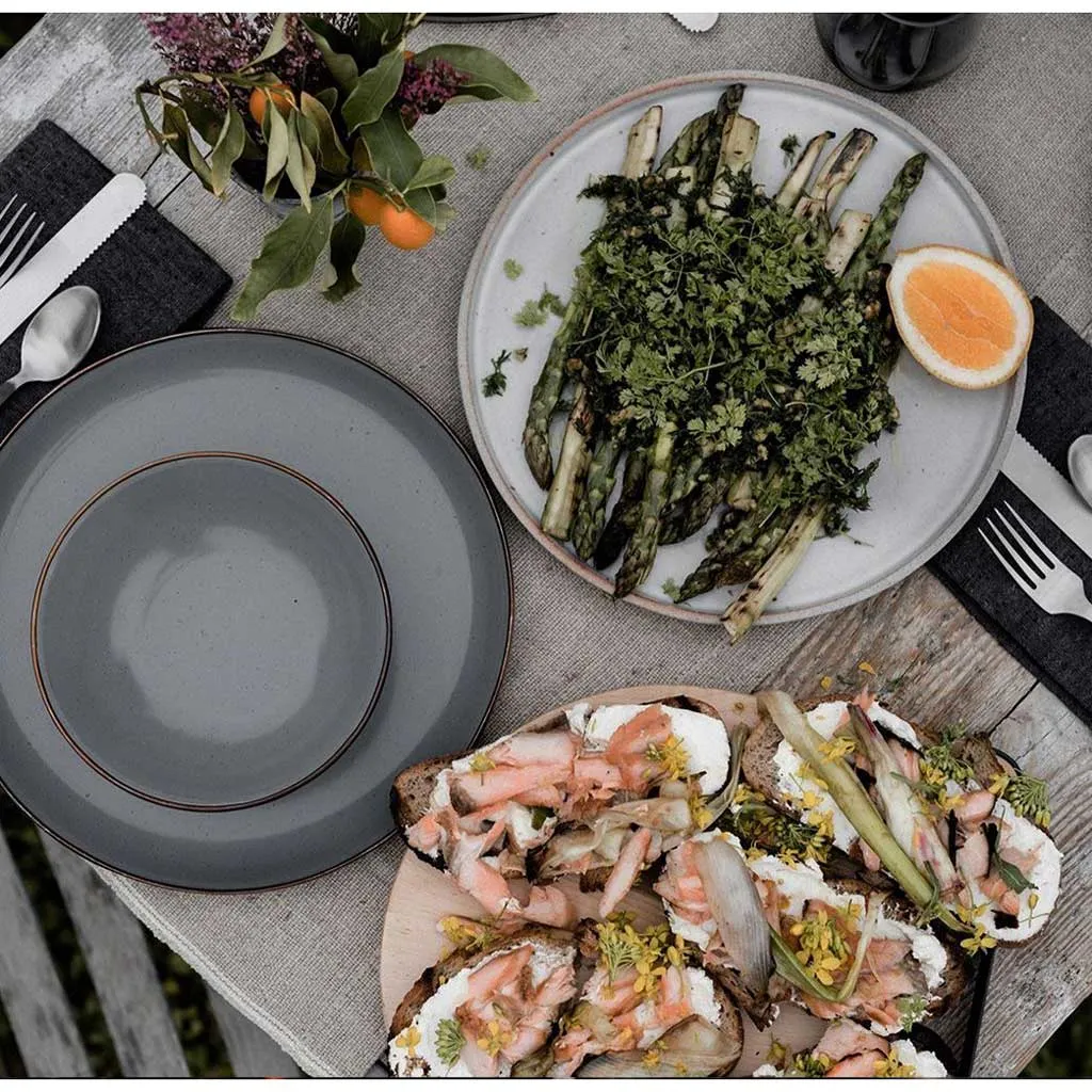 Enamel Plates | Set of 2