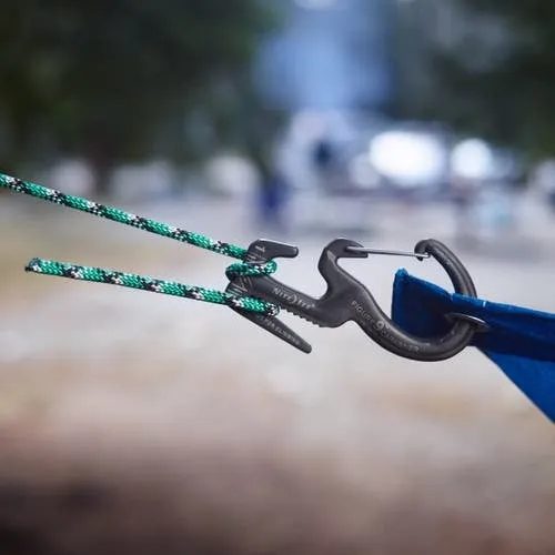 Figure 9 Carabiner Rope Tightener