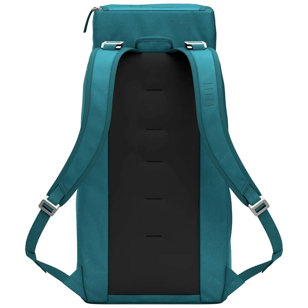Hugger Backpack 30
