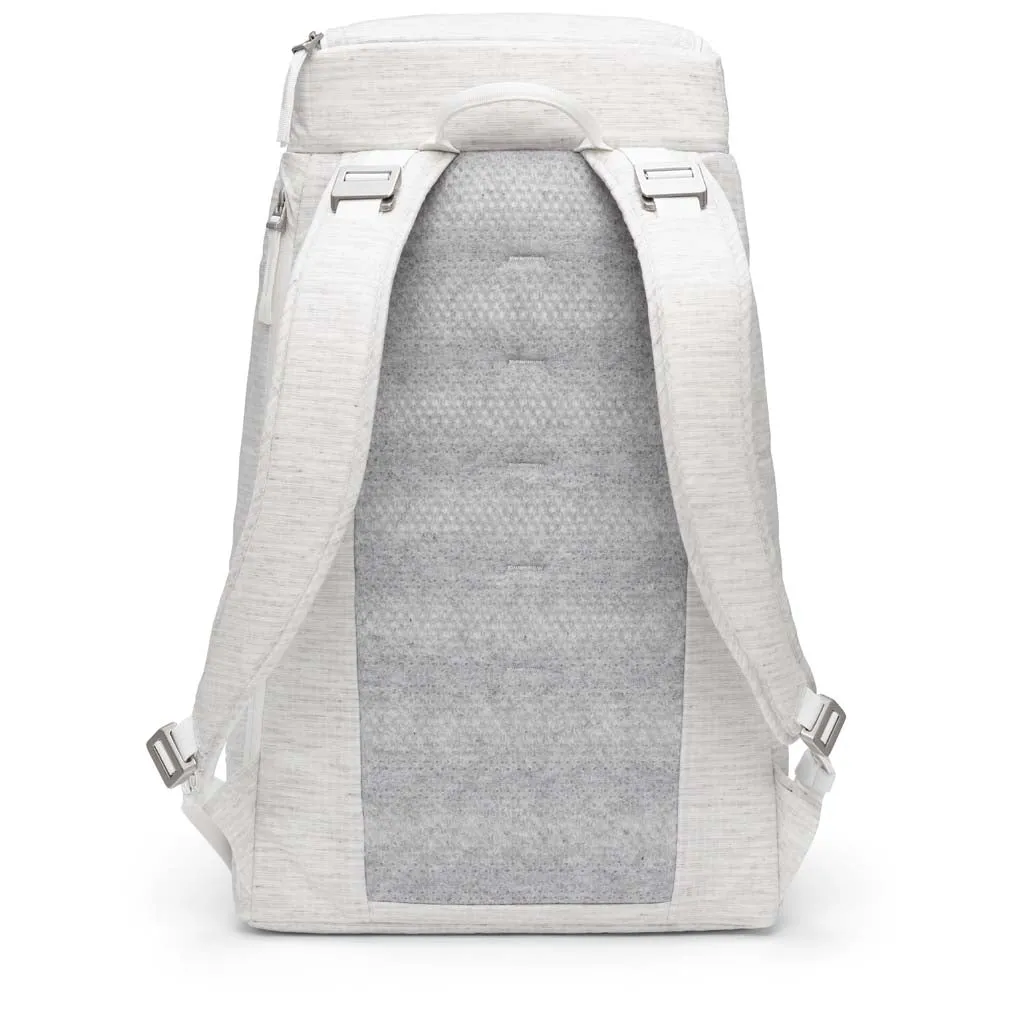 Hugger Backpack 30