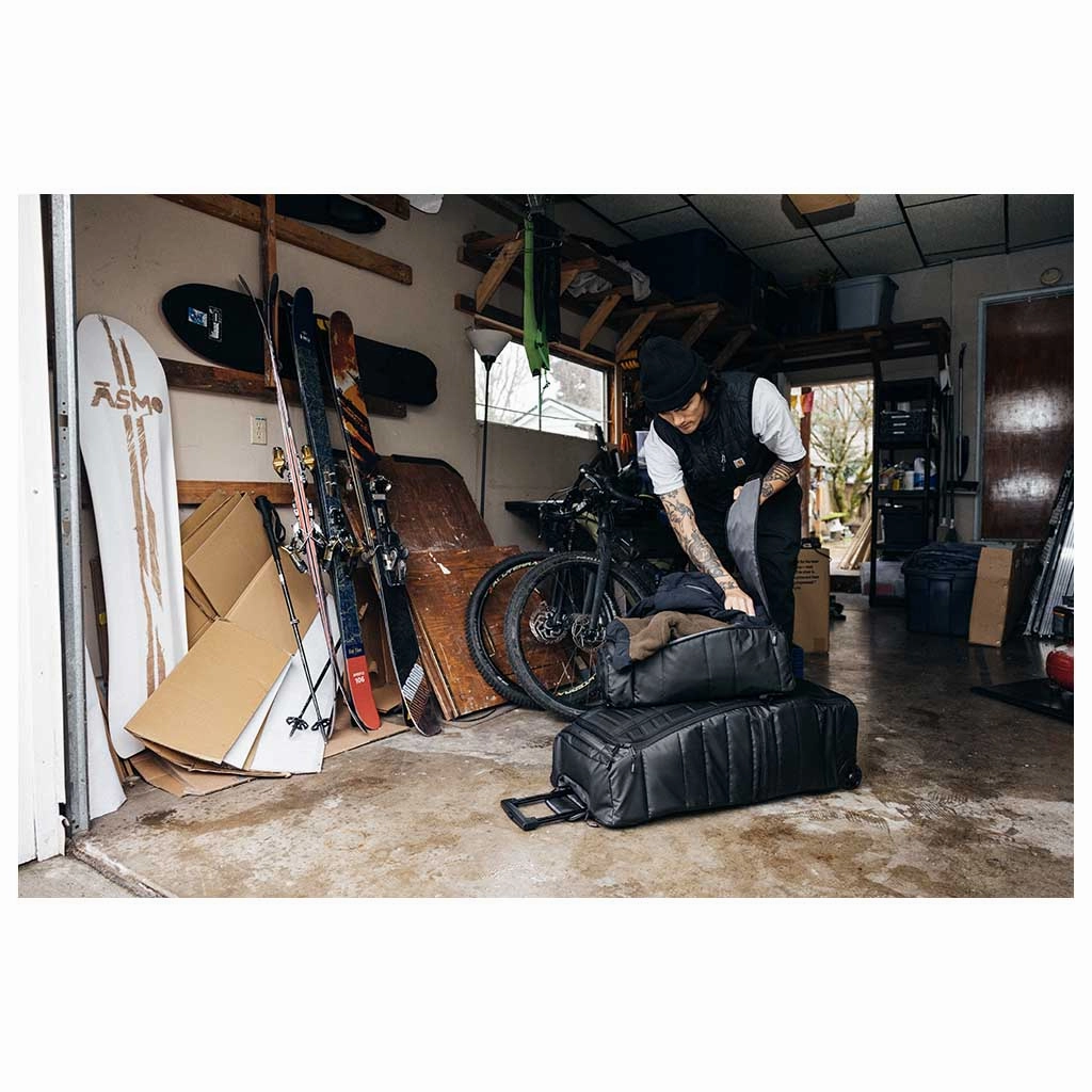 Hugger Backpack 30