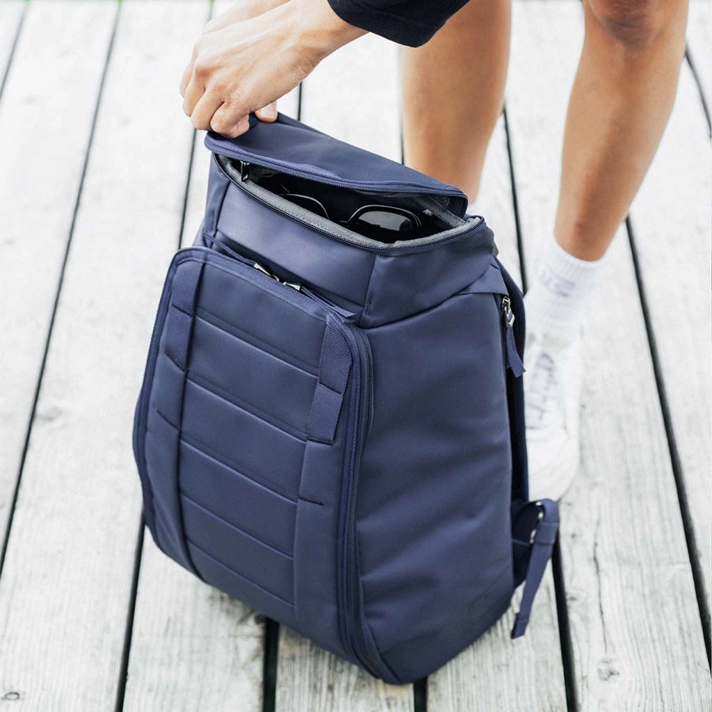 Hugger Backpack 30