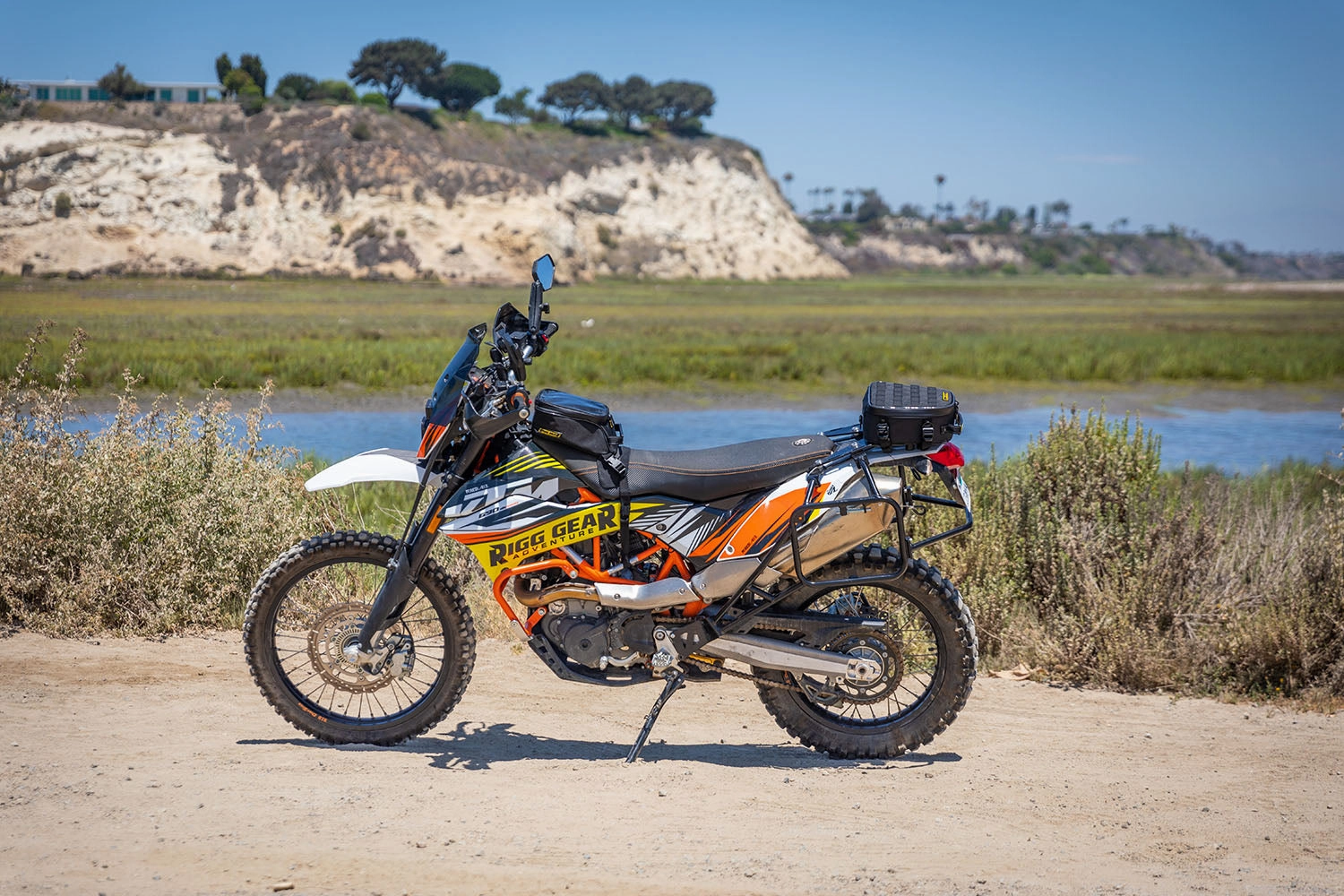 Nelson-Rigg | Trails End Lite Tail Bag