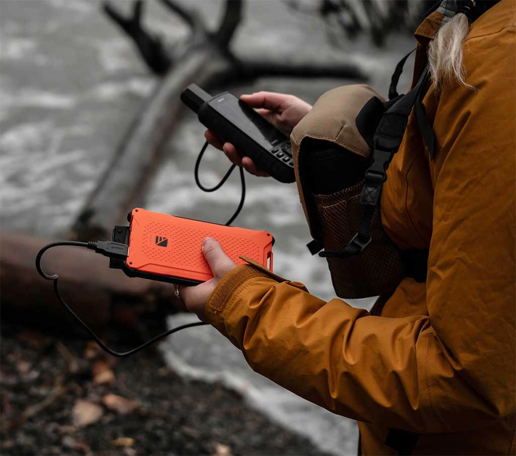 Poseidon Pro Indestructible Charger
