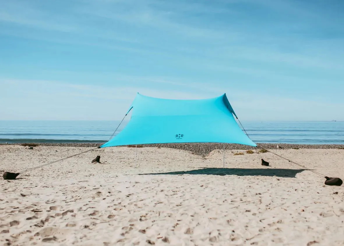 The Neso Gigante Beach Tent