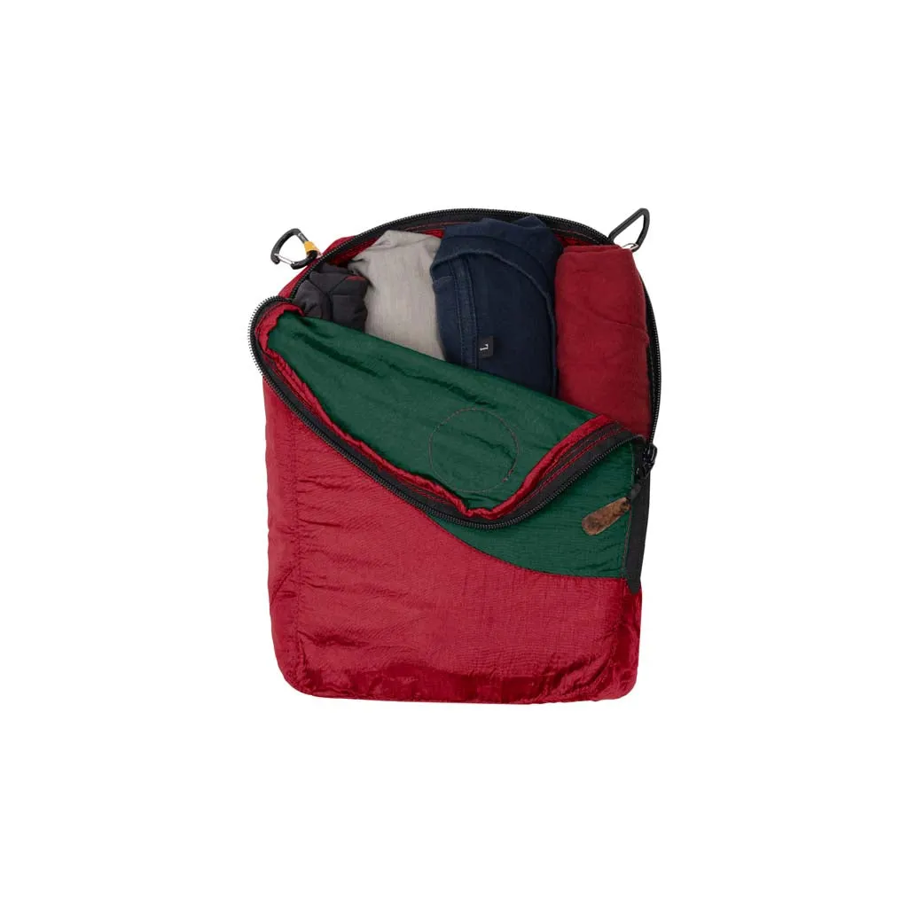 Travel Cube