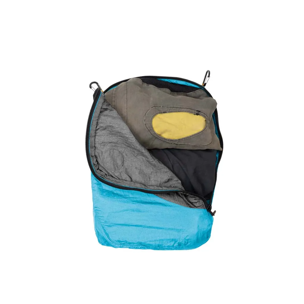 Travel Cube