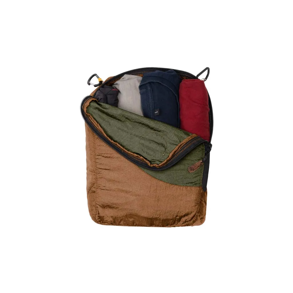 Travel Cube