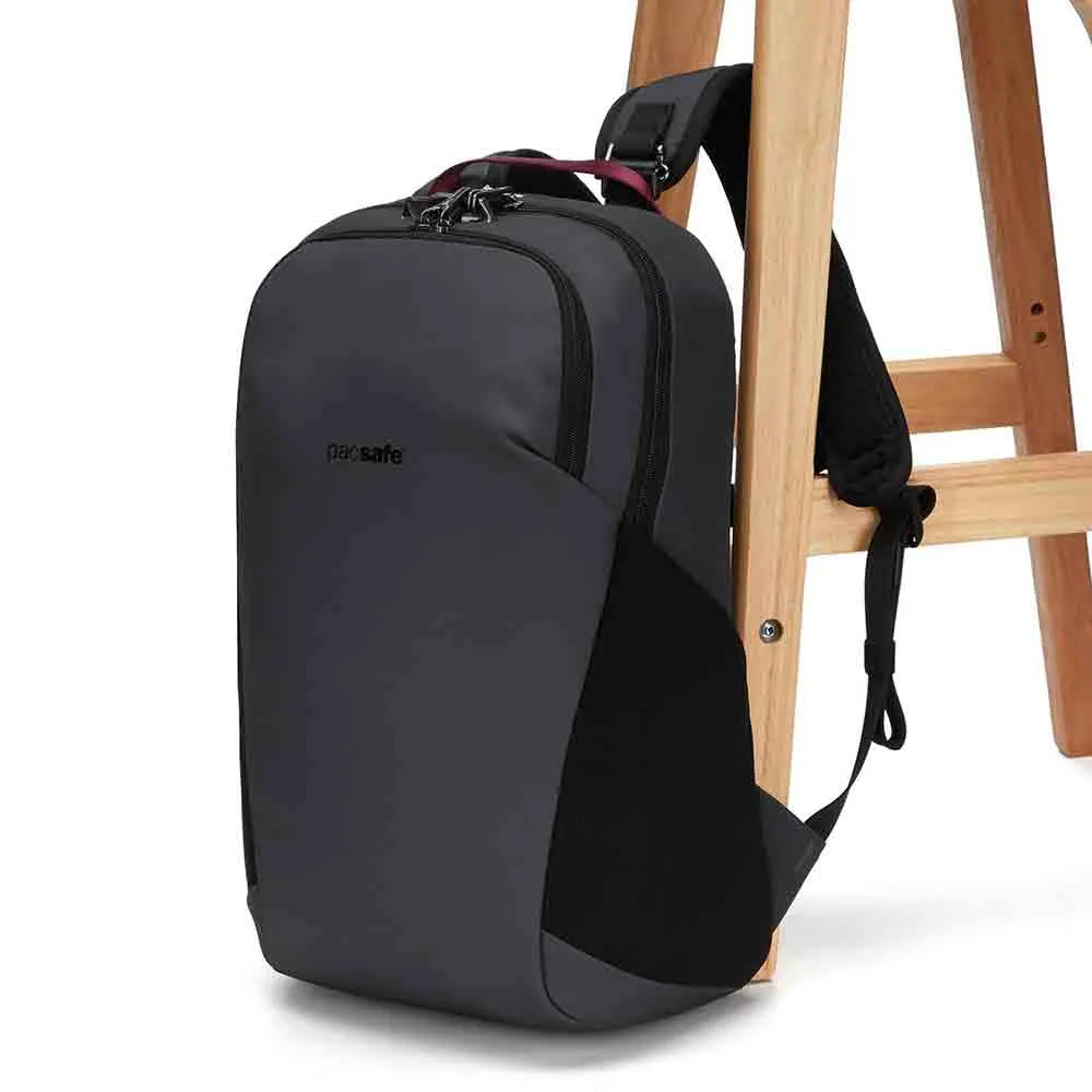  Vibe 20L backpack