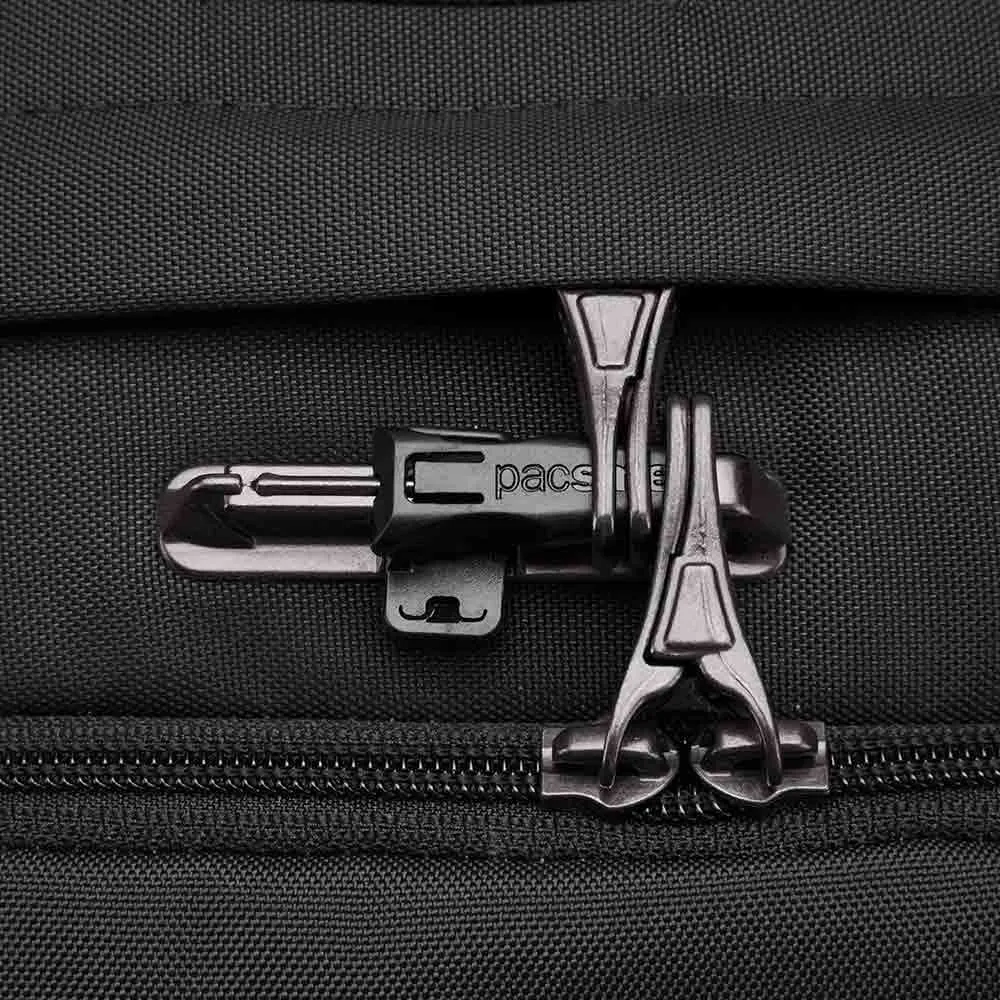  Vibe 24L Backpack