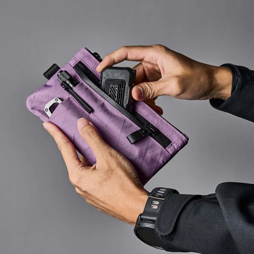 Zip Clutch