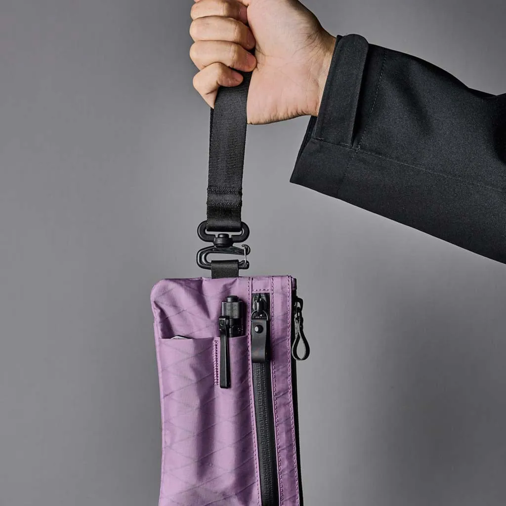 Zip Clutch