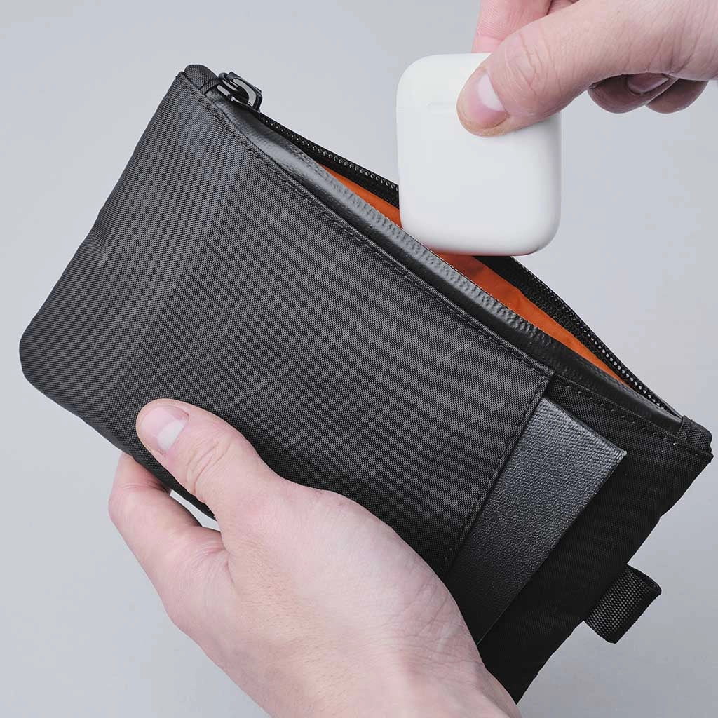 Zip Clutch