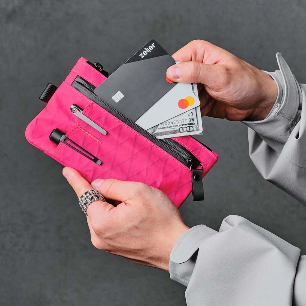 Zip Clutch