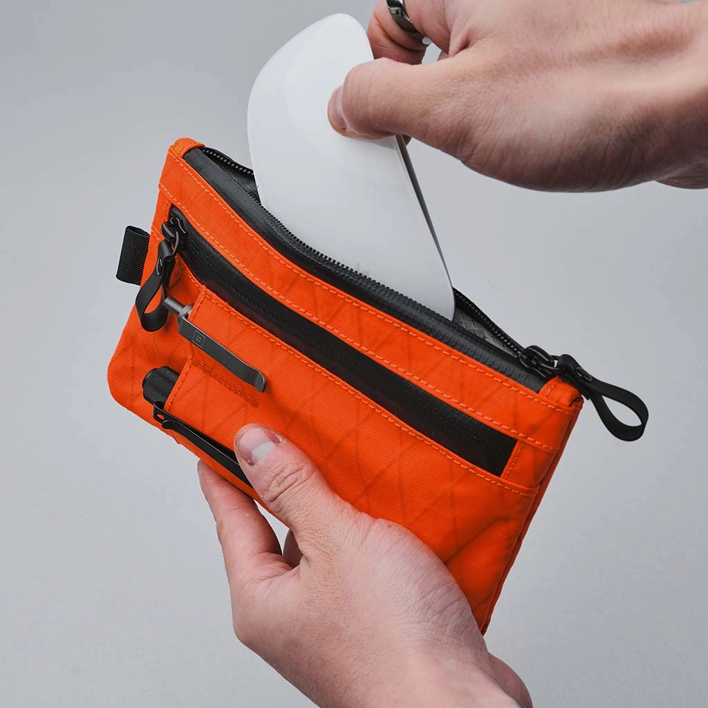 Zip Clutch